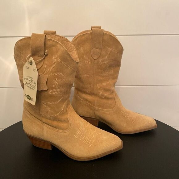 NWT Telluride Clothing Company Women Tan Suede Western Cowboy Boots Size 6 - Picture 2 of 9